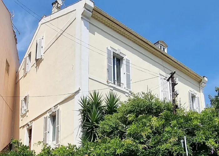 Villa Magenta