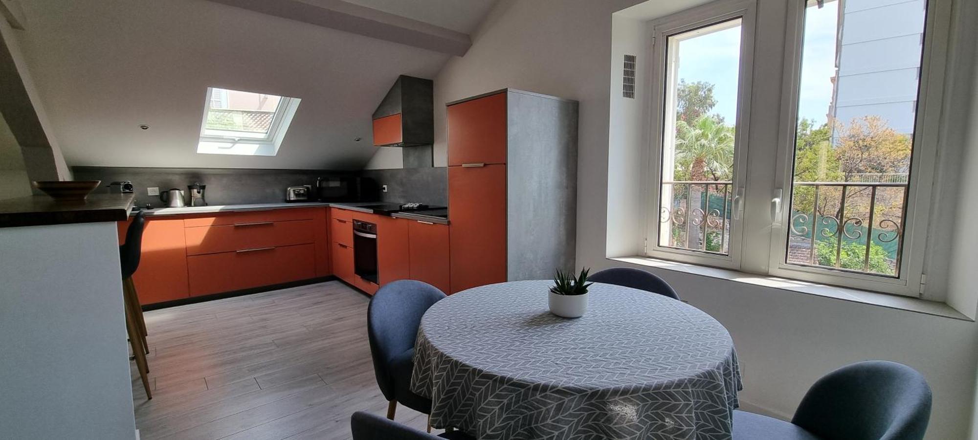Magenta Apartment